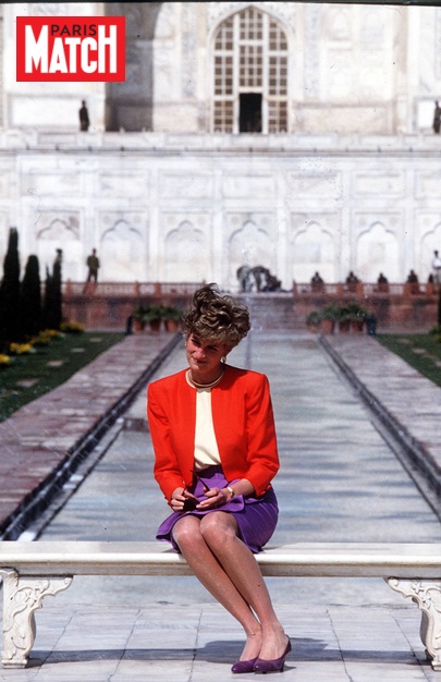 Avant-Kate-et-William-Diana-si-seule-au-Taj-Mahal