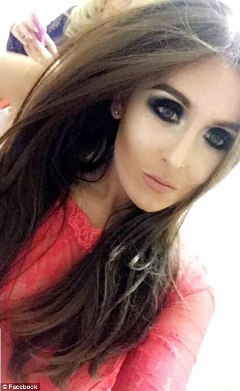 لورا سيمسون السيدة التي كانت برفقة روني في تلك الليلة