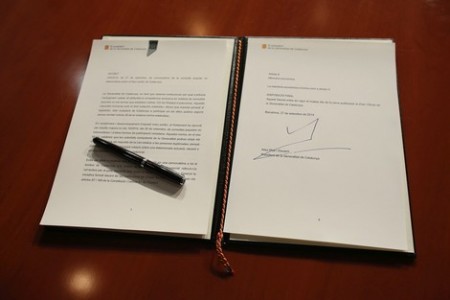 حاكم "كتالونيا" يوقع مرسوماً لإجراء استفتاء بشأن الاستقلال عن إسبانيا