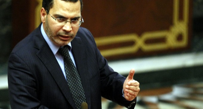 وزير الاتصال مصطفى الخلفي في جلسة برلمانية سابقة (برلمان.كوم)