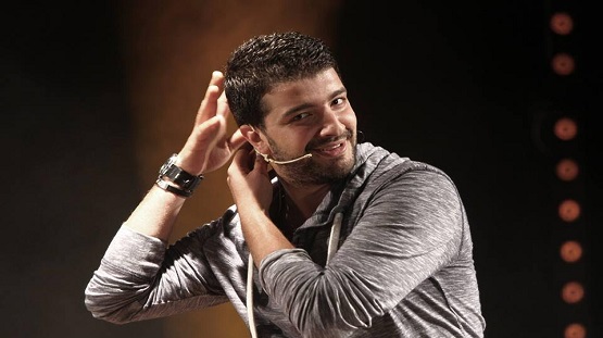 الكوميدي الشاب حمزة الفيلالي خلال عرضه ''حميزة جور''