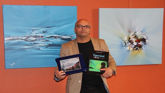 المتخصصة آنا فرانشيسكا بياندوليلو قالت أن لوحات محمد خربوش تخفف البؤس الانساني