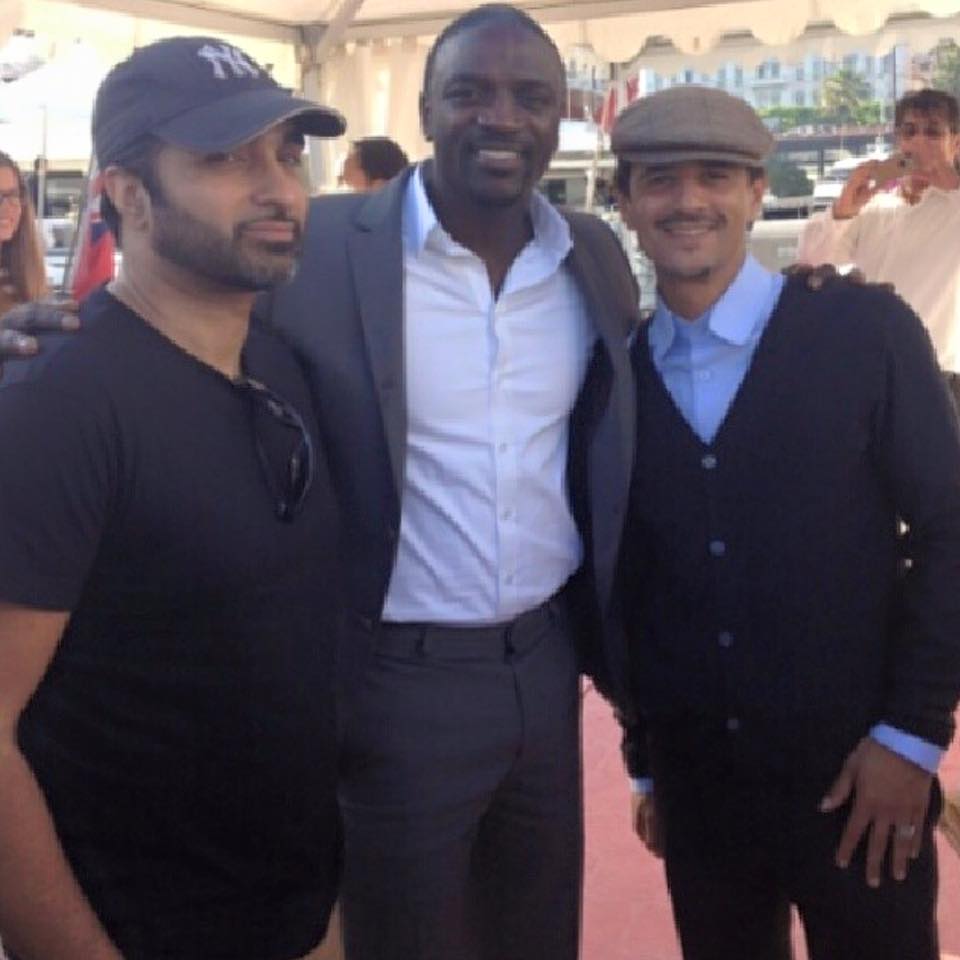 12011298_10153810260059245_8438607768123566881_n