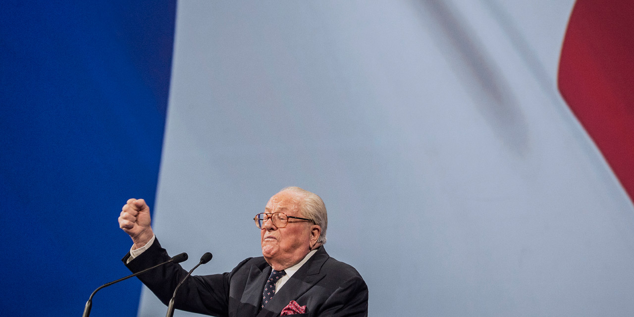 زعيم الجبهة الوطنية الفرنسية السابق جان ماري لوبان