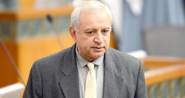 بدر العيسى-وزير التربية والتعليم الكويتي