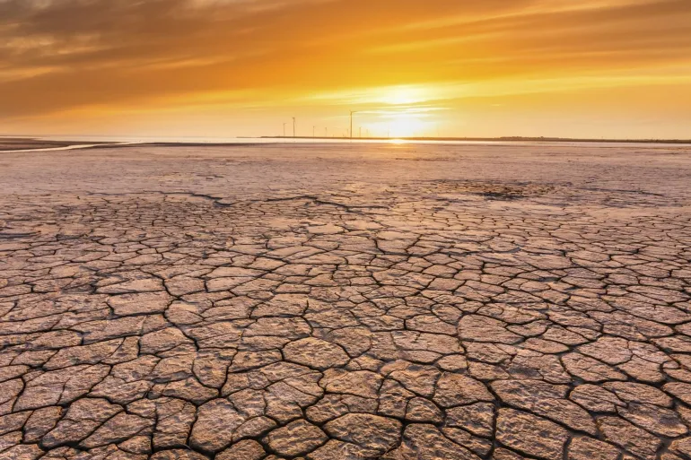 تقرير أممي: العالم بعيد عن تحقيق هدف حصر الاحترار في 1.5 درجة مئوية